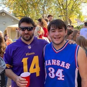 Meet your Posher, Adam